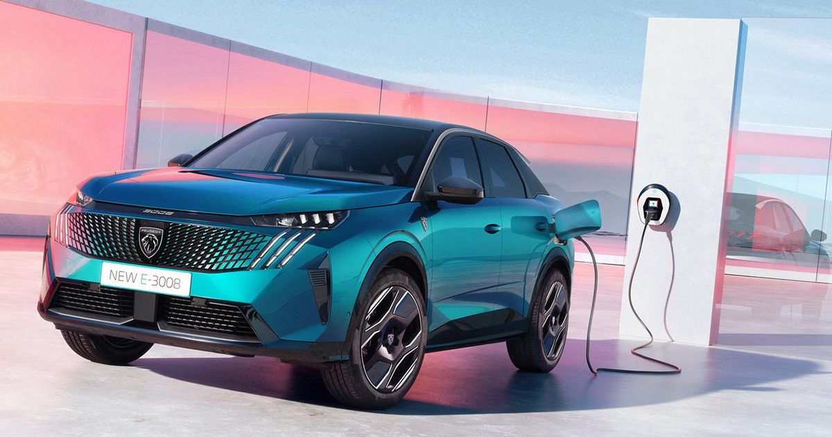 Досліджуючи електричну еволюцію: представлено Peugeot e-3008