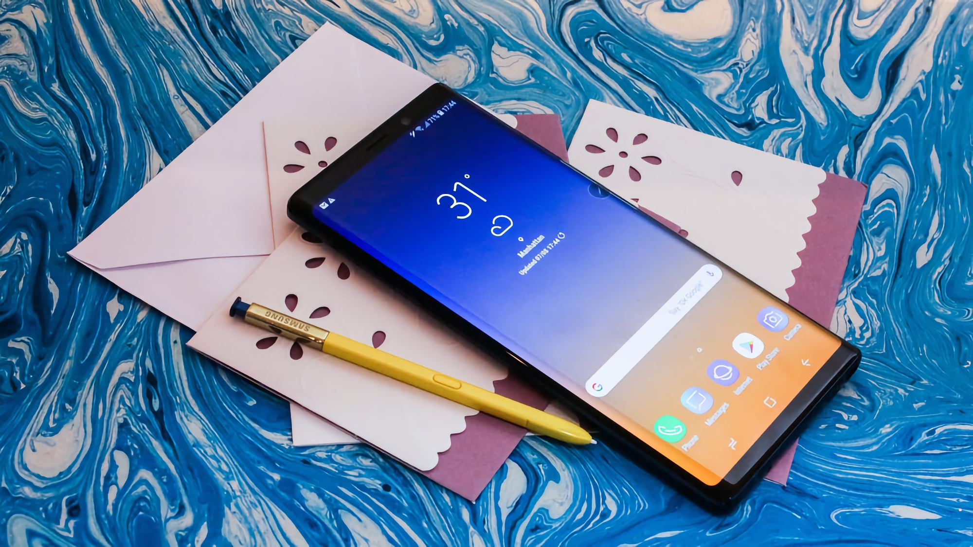 Le vieil homme Samsung Galaxy Note 9 a reçu une nouvelle mise à jour logicielle