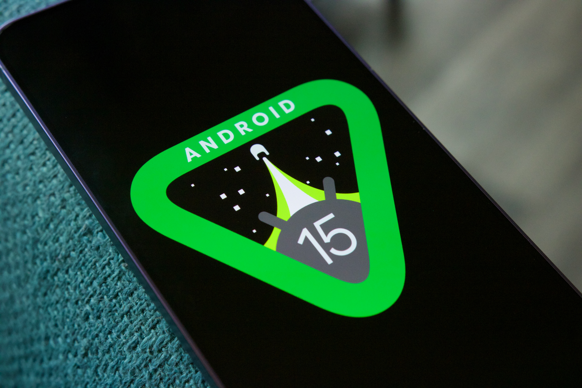 Excellente mise à jour : voir le logo Android 15