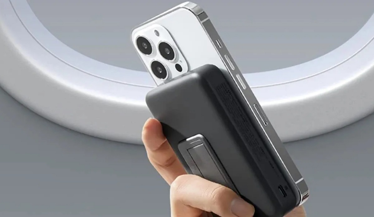 Anker випустив акумулятор на 10 000 мА*год із магнітним кріпленням для iPhone за ціною $80