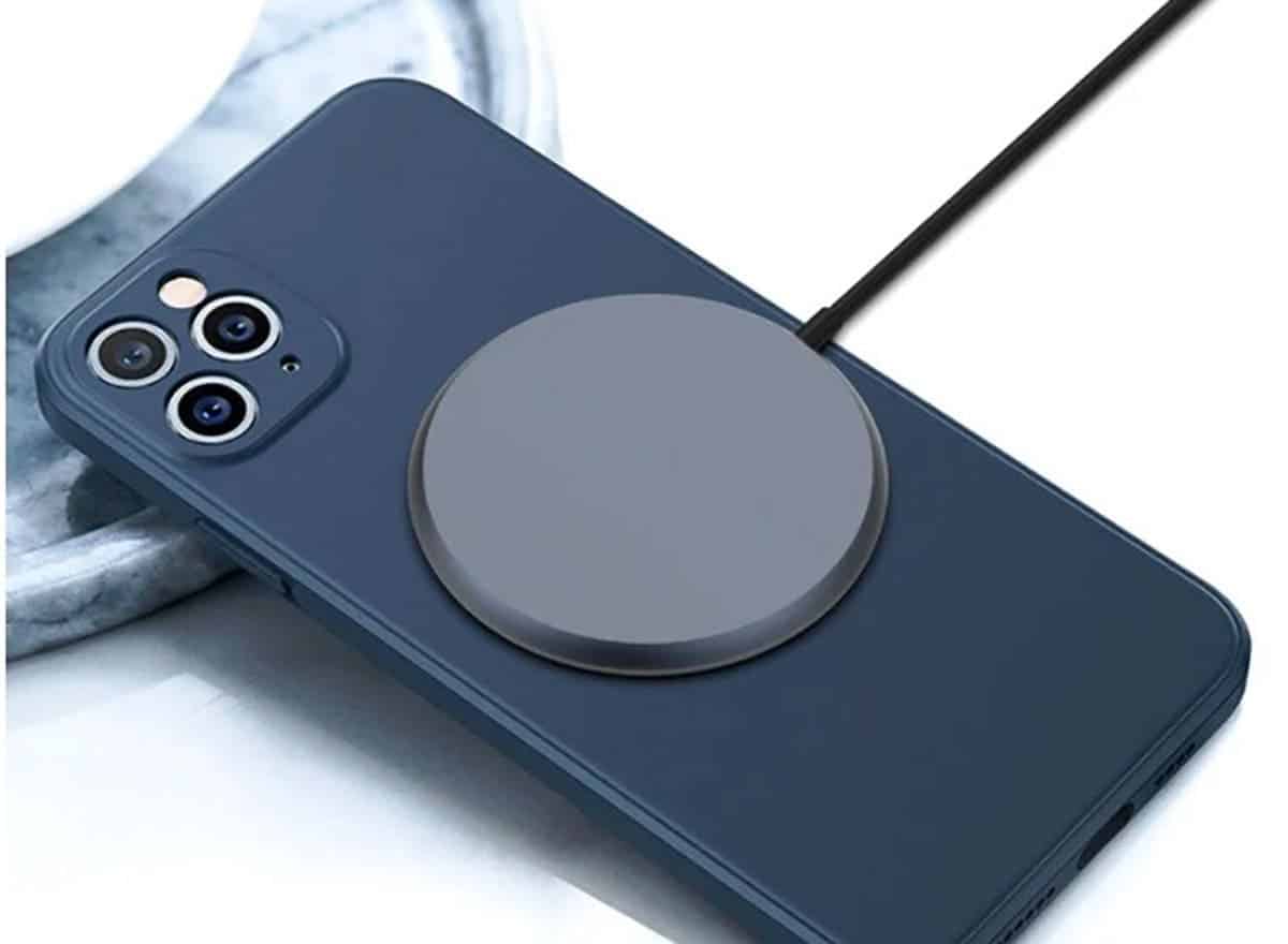 Apple зареєструвала нову зарядку MagSafe і назвала смартфони iPhone 12 «застарілими»