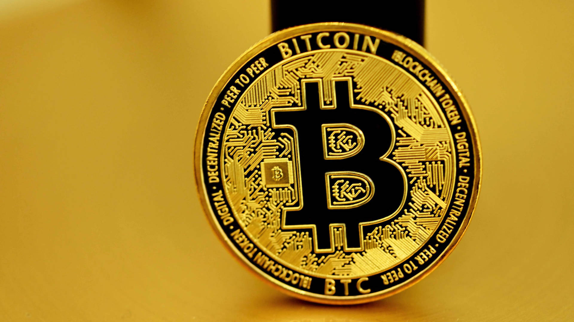Українець може втратити $100 000 через блокування аккаунту на біржі Binance