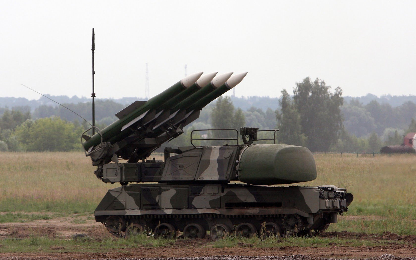 "Un spectacle que vous pouvez regarder pour toujours": des artilleurs ukrainiens ont montré comment ils ont détruit le Buk russe (vidéo)