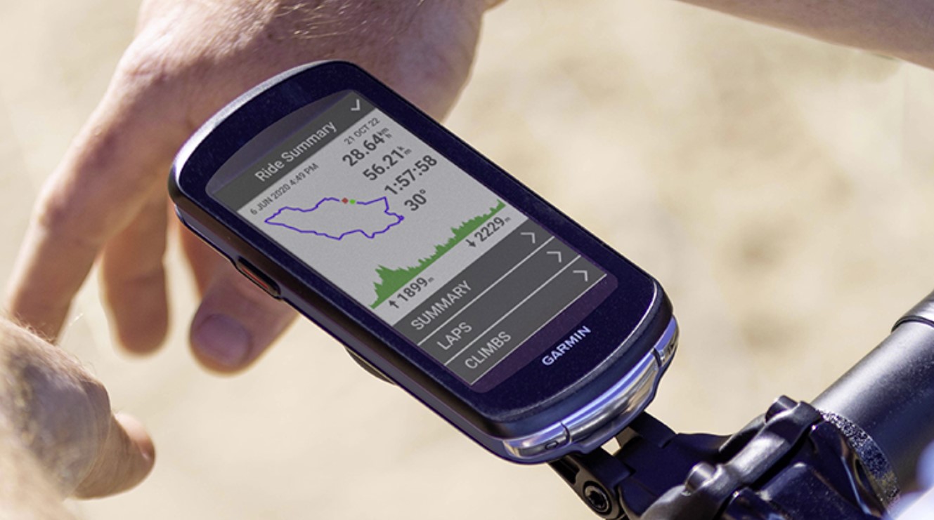 Garmin lance le compteur de vélo Edge 1040 Solar