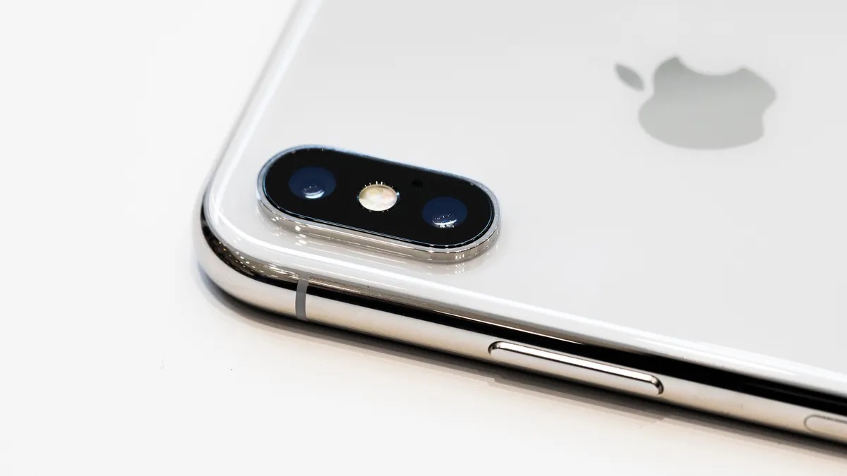 Images of iPhone 16 cases confirm updated camera design