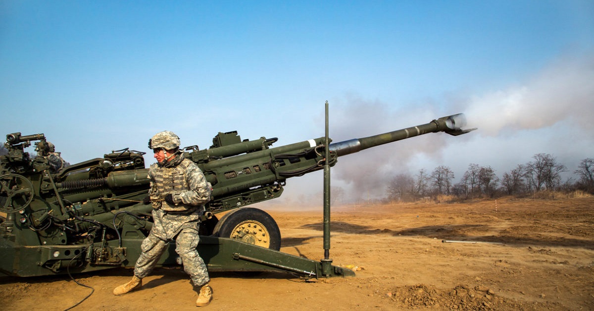 BAE Systems envisage de lancer la production de l'obusier M777 en Inde