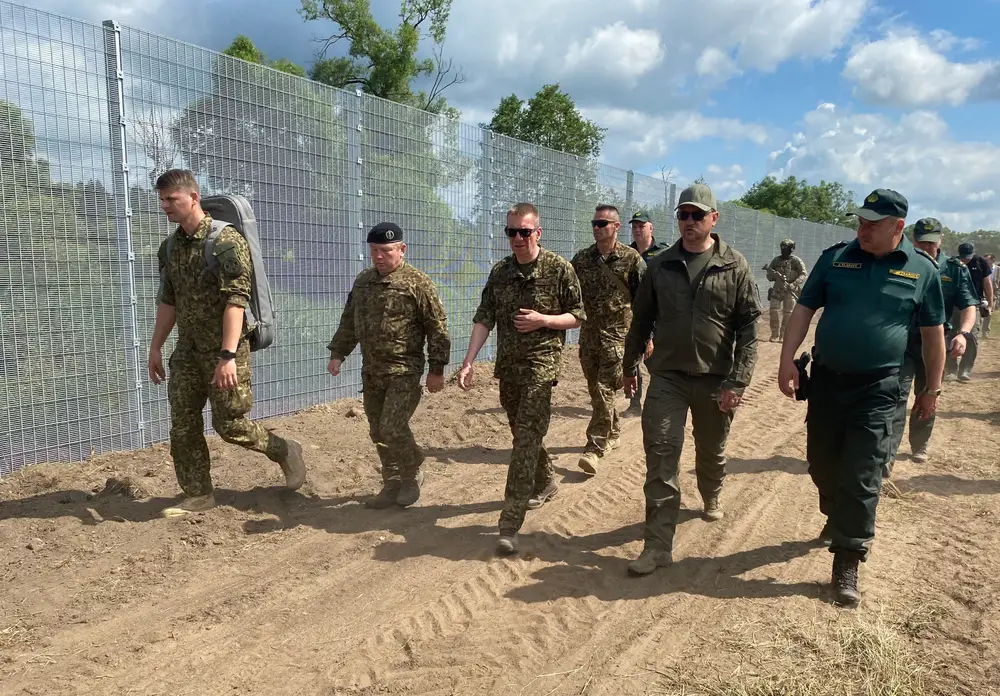 Чотири країни НАТО вимагають створити лінію оборони вздовж кордону з Росією та Білоруссю