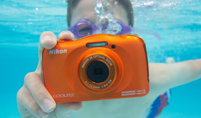 Nikon випустить камеру Coolpix W150 із захистом від води та падінь