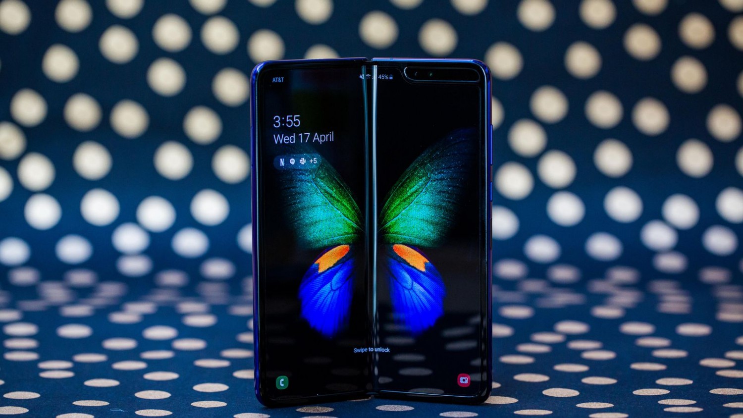 Samsung відклала випуск Galaxy Fold