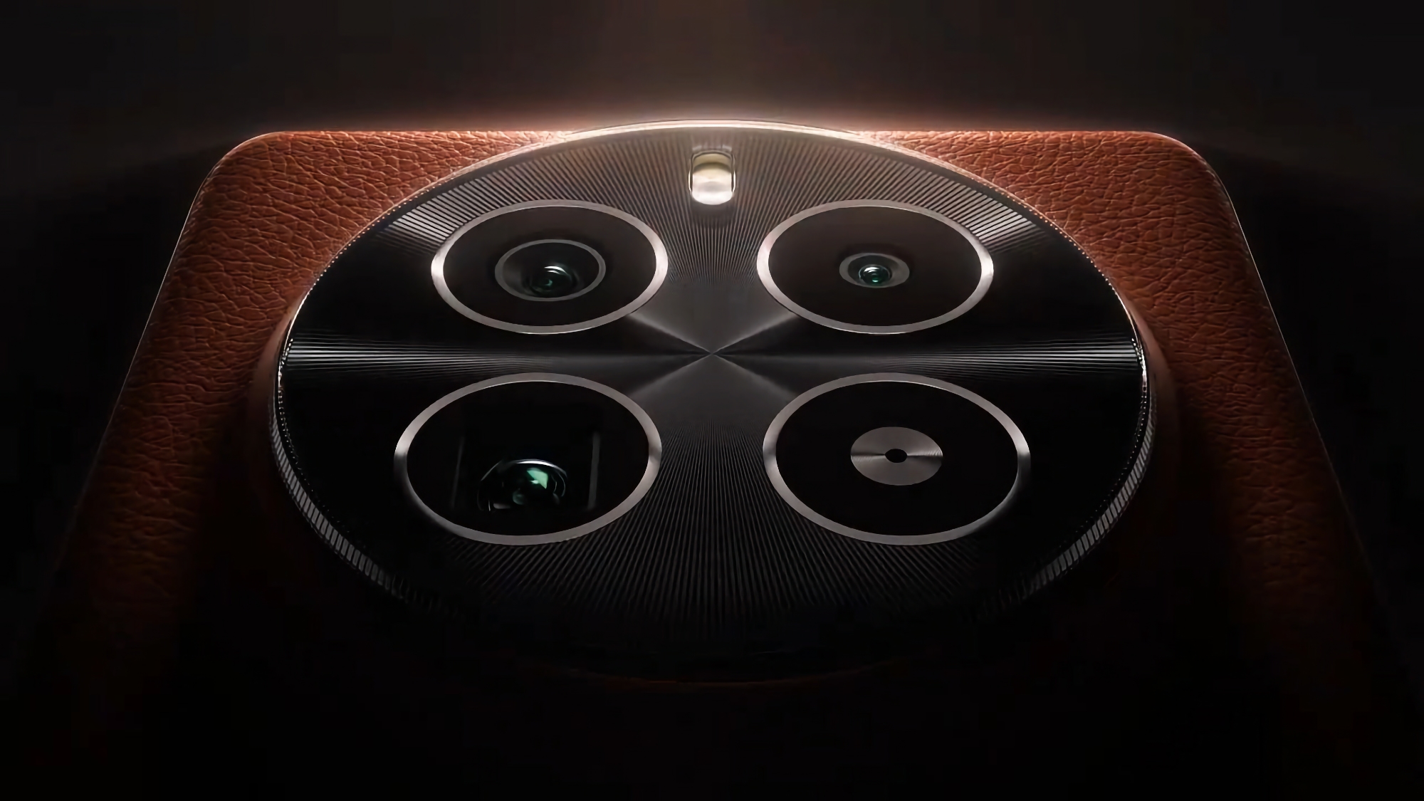 Big round camera protrusion and leather back panel: realme teasers the realme GT 5 Pro flagship