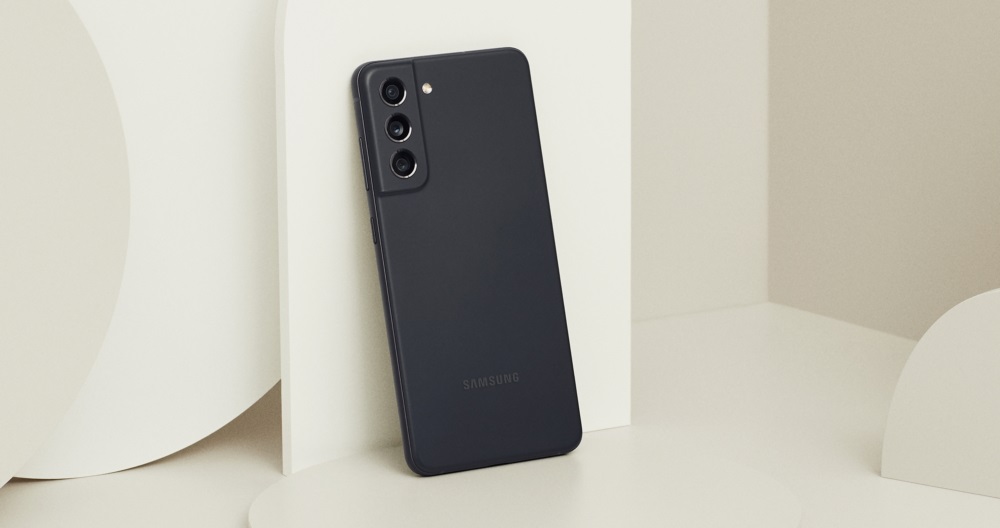 Samsung Galaxy S21 FE став першим смартфоном серії, який отримав One UI 6.0 з операційною системою Android 14