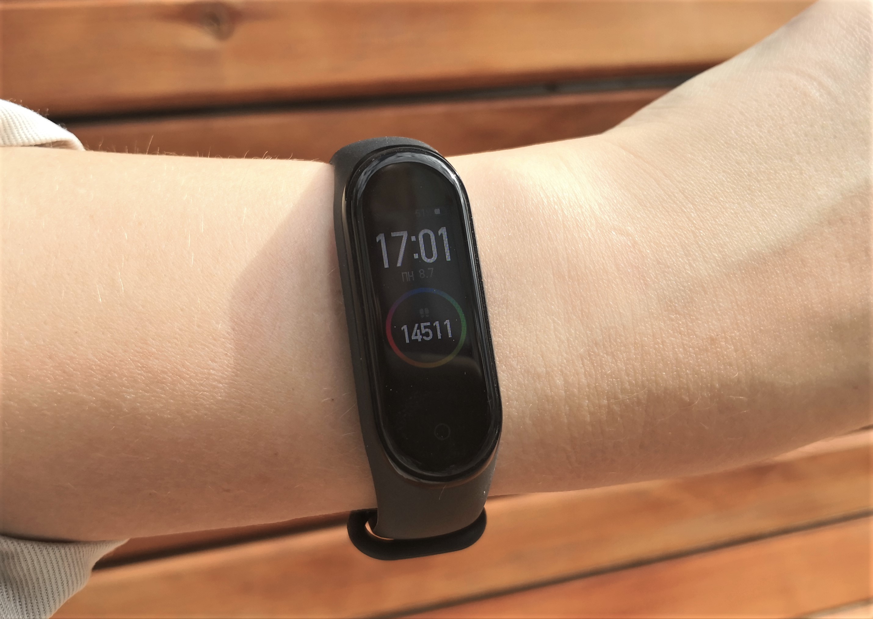Огляд Xiaomi Mi Band 4: новий еталон фітнес-браслетів