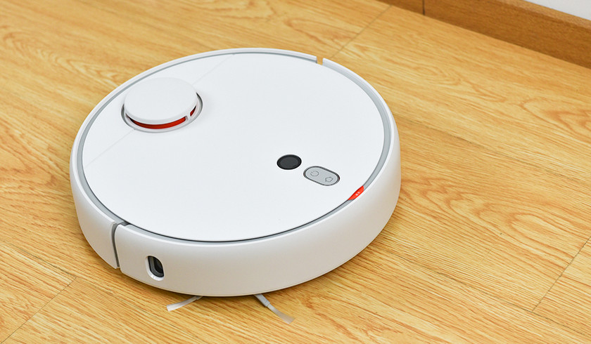 Xiaomi Mi Robot Vacuum Cleaner 1S: що вміє робот-пилосос за $300