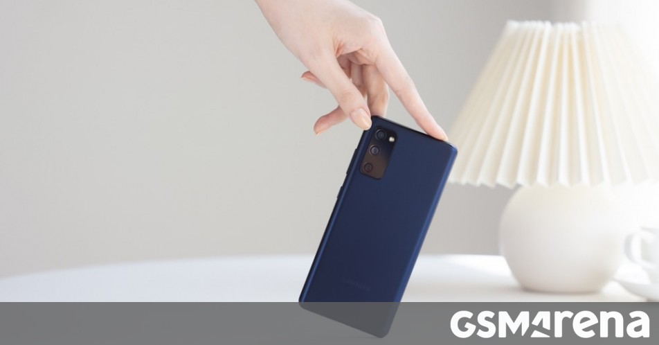 Samsung quietly launches Galaxy S20 FE 2022 with a lower price
