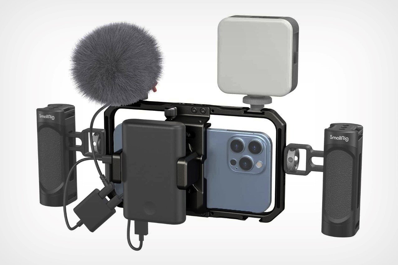 Turn your iPhone into a professional film-making setup with this modular phone-rig-16