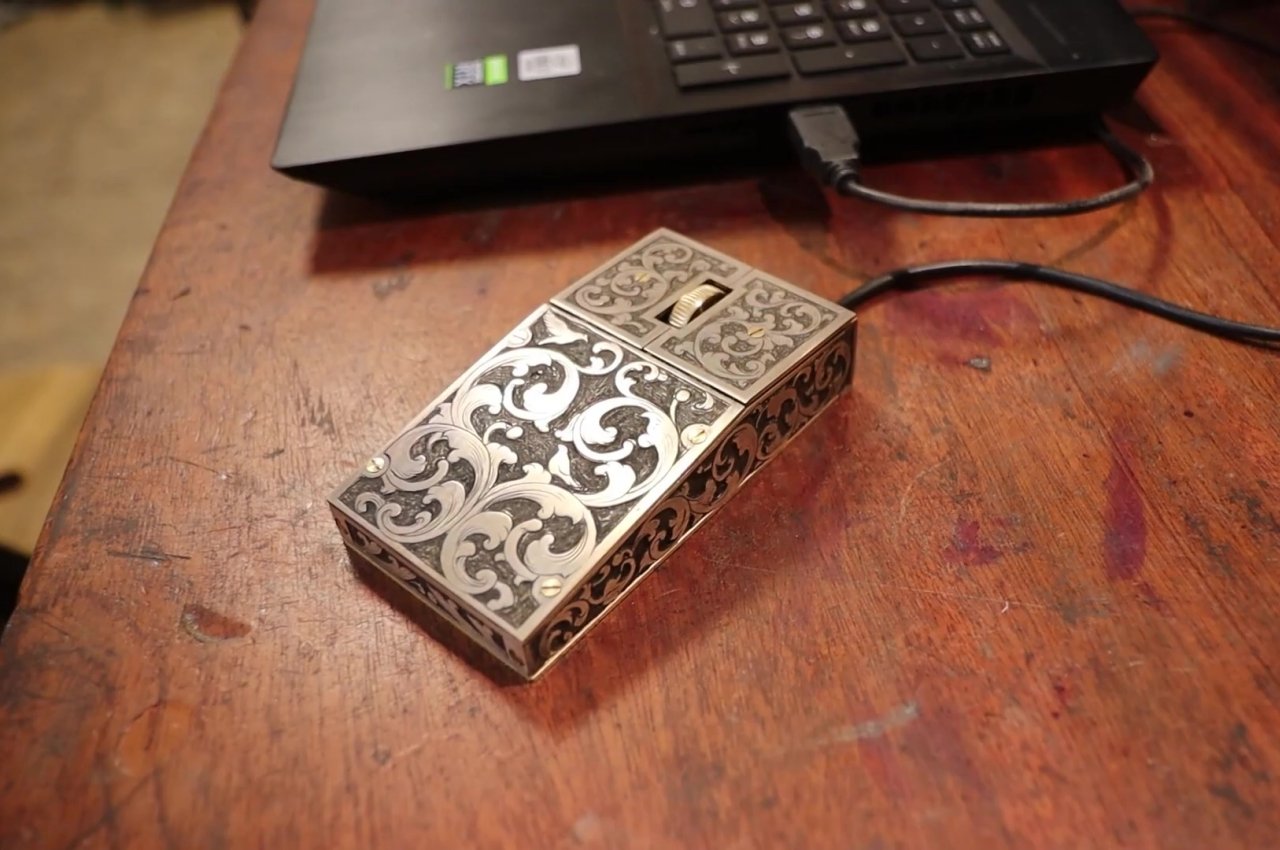 This self-made engraved metal mouse is craftsmanship at its finest