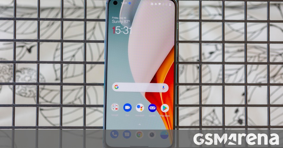 OnePlus Nord2 finally gets first Android 12 Open Beta build
