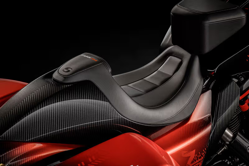 CVO Road Glide RR - інтер'єр