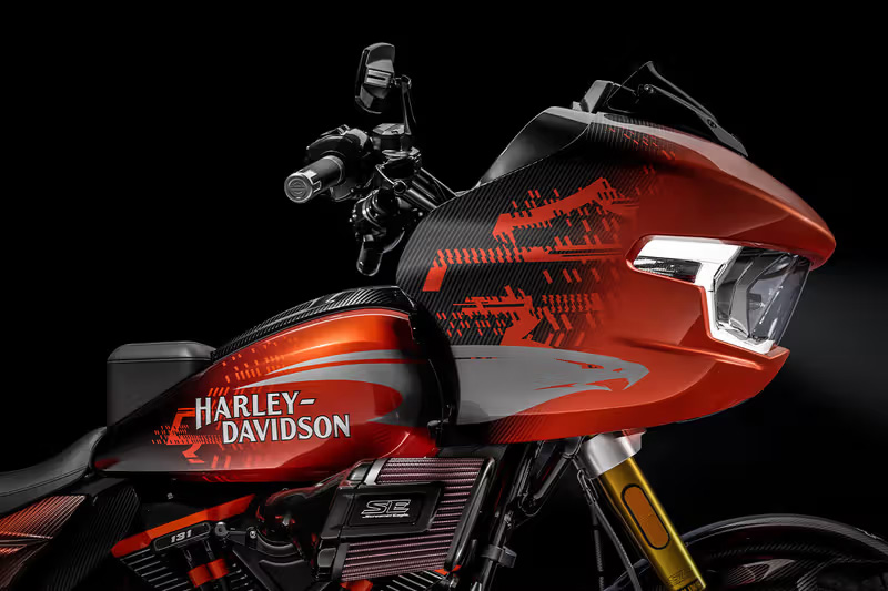 CVO Road Glide RR - деталі двигуна