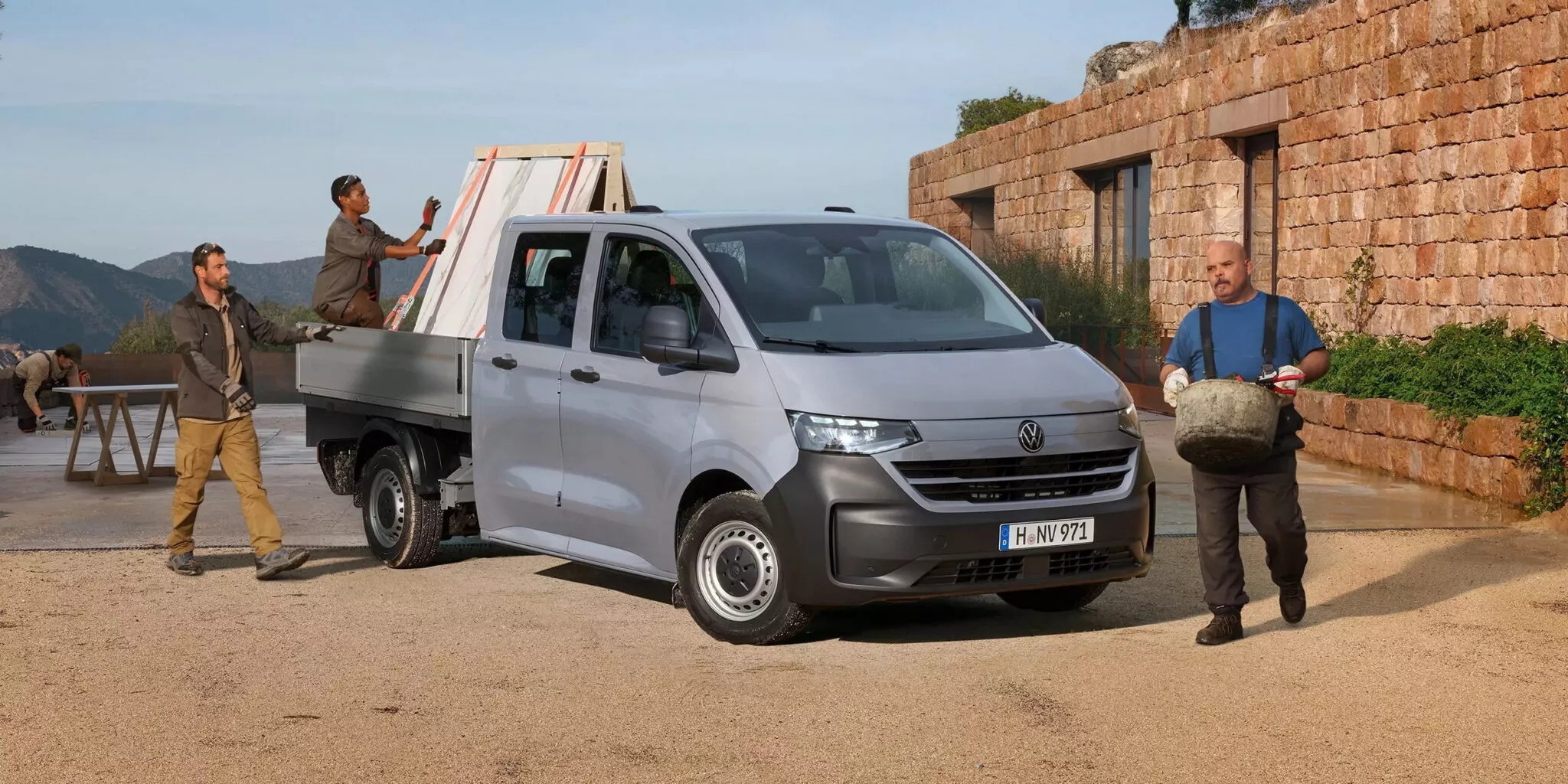 Volkswagen Transporter DoKa в движении