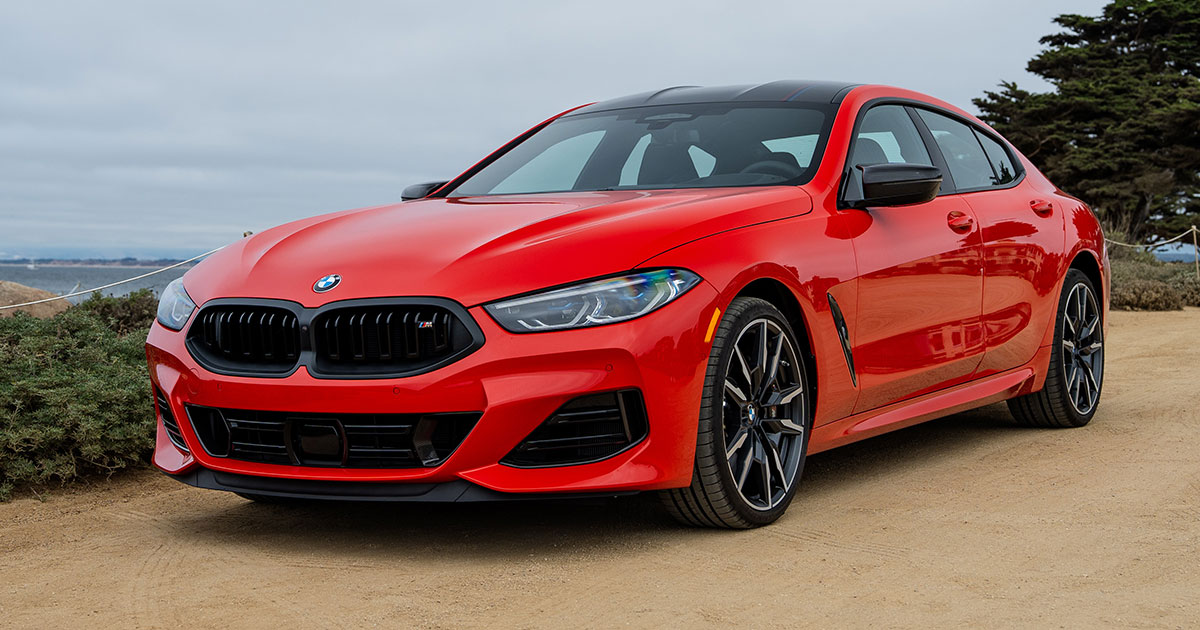 BMW M850i Edition M Heritage в красном цвете
