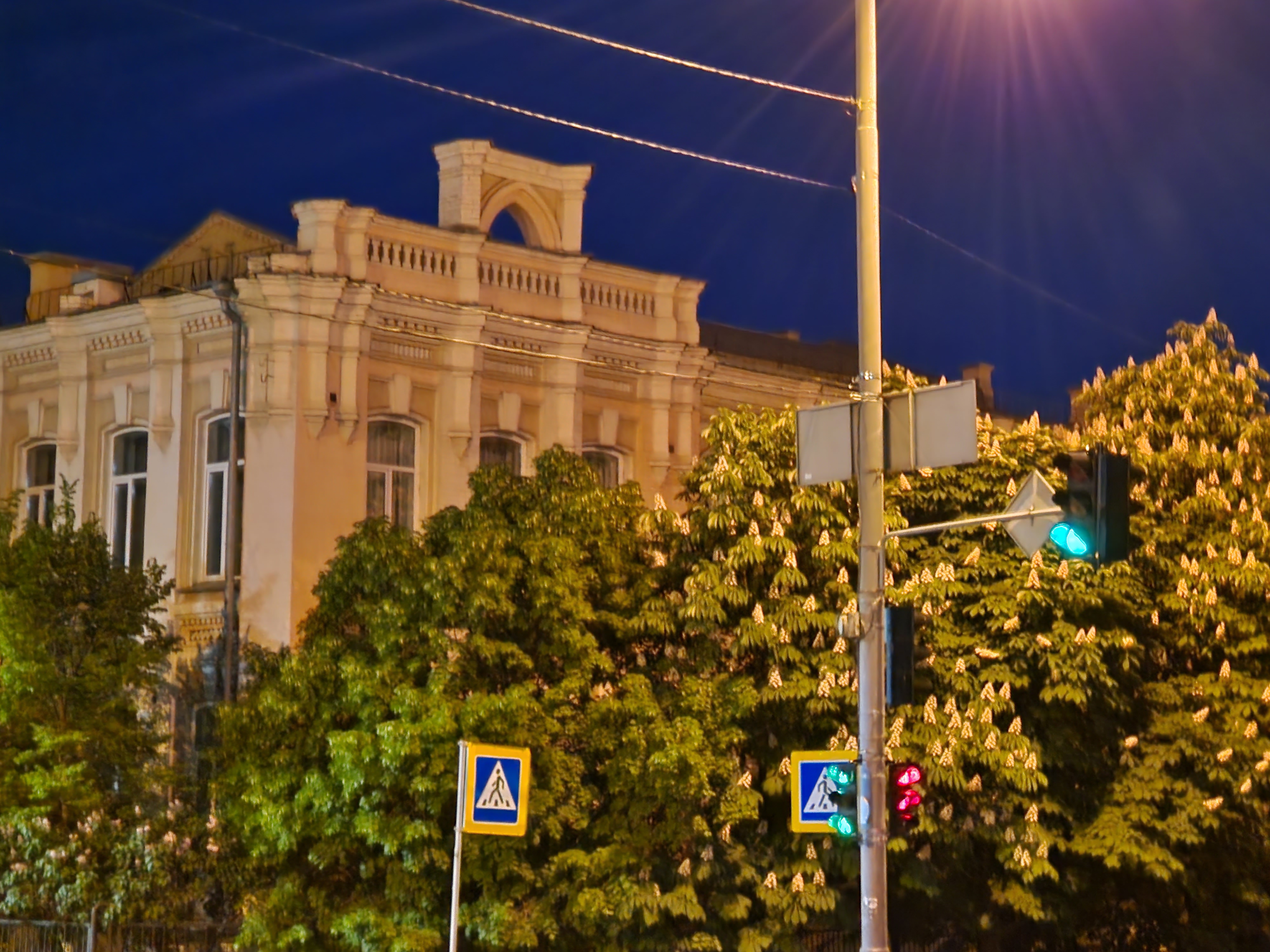 Samsung Galaxy S22 and Galaxy S22+ Review: Universal Flagships-422