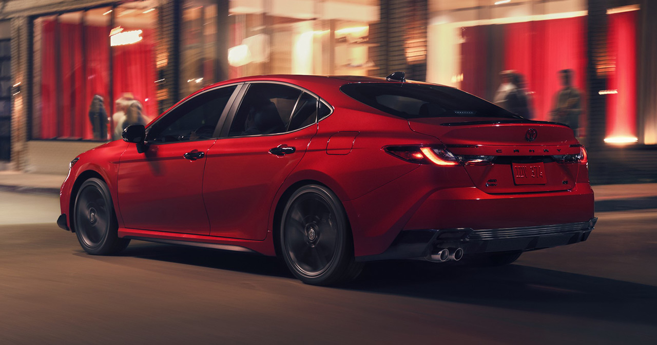2026 Toyota Camry Nightshade Edition - задній вигляд