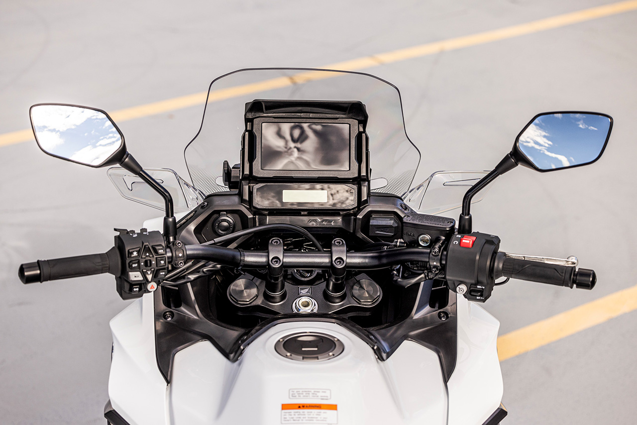 Honda NT1100 Police мотоцикл 1