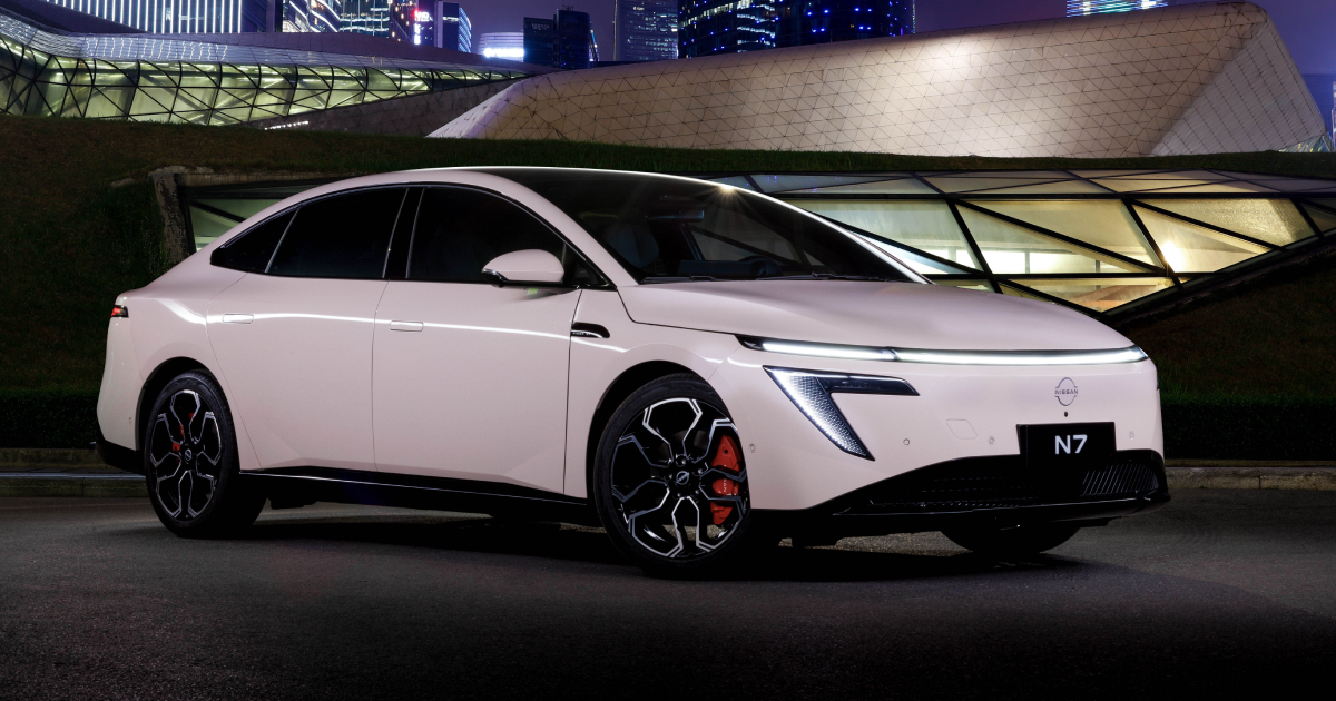 Електричний седан Nissan N7