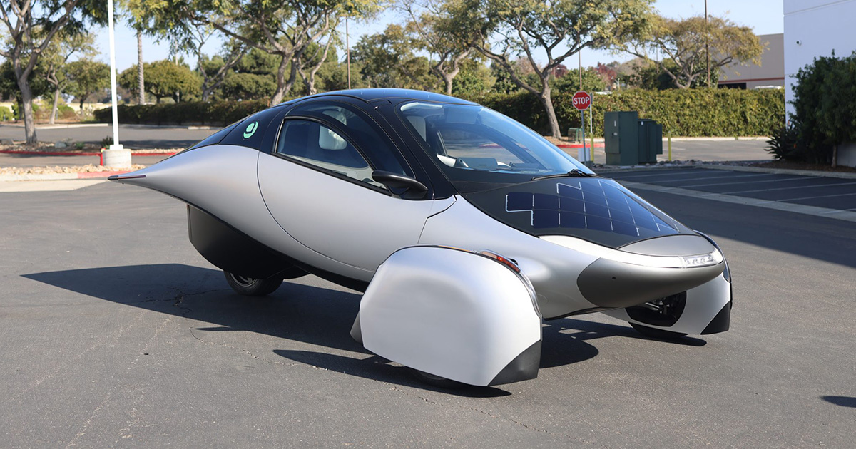 Aptera design with solar panels
