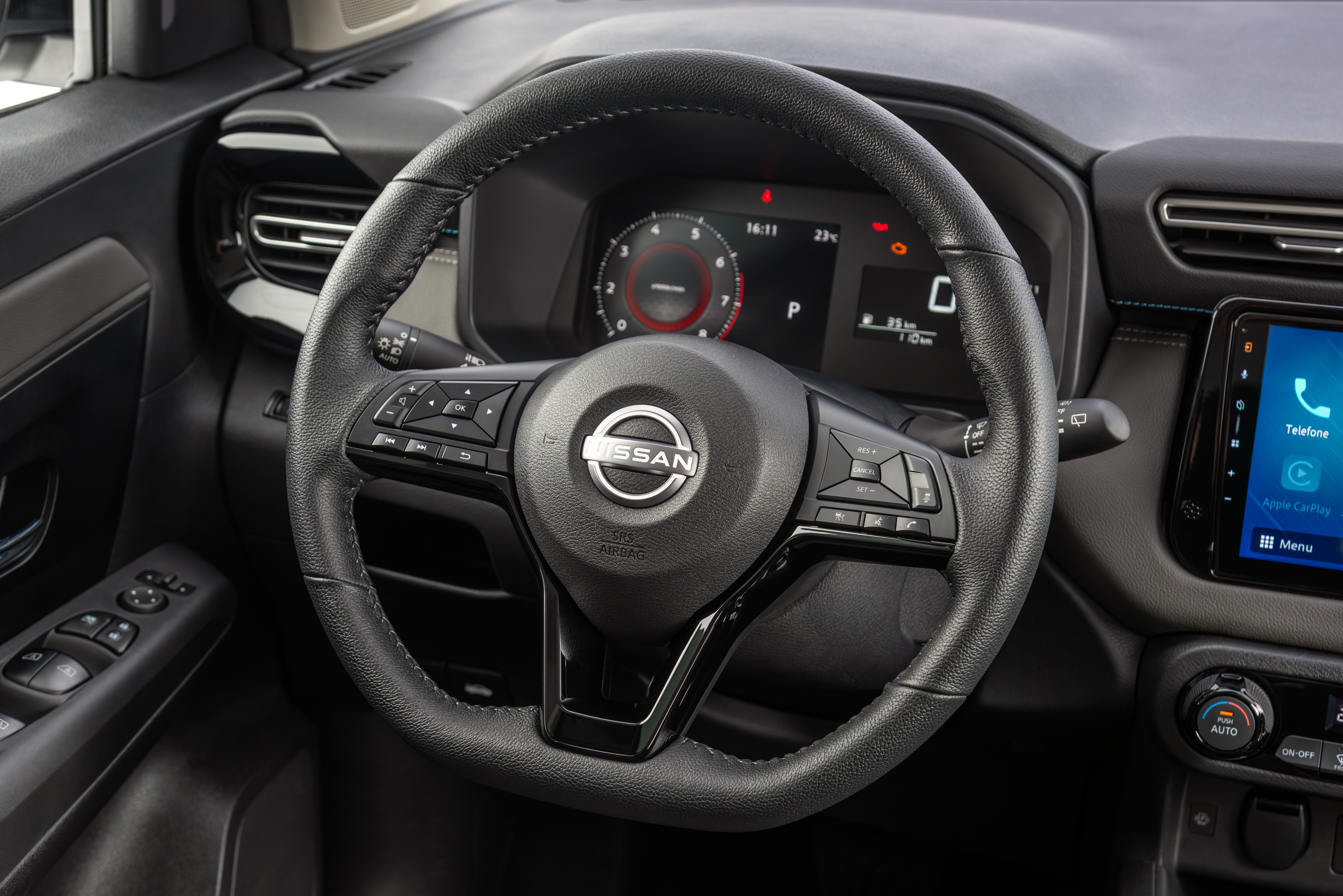 Деталі інтер'єру Nissan Kait