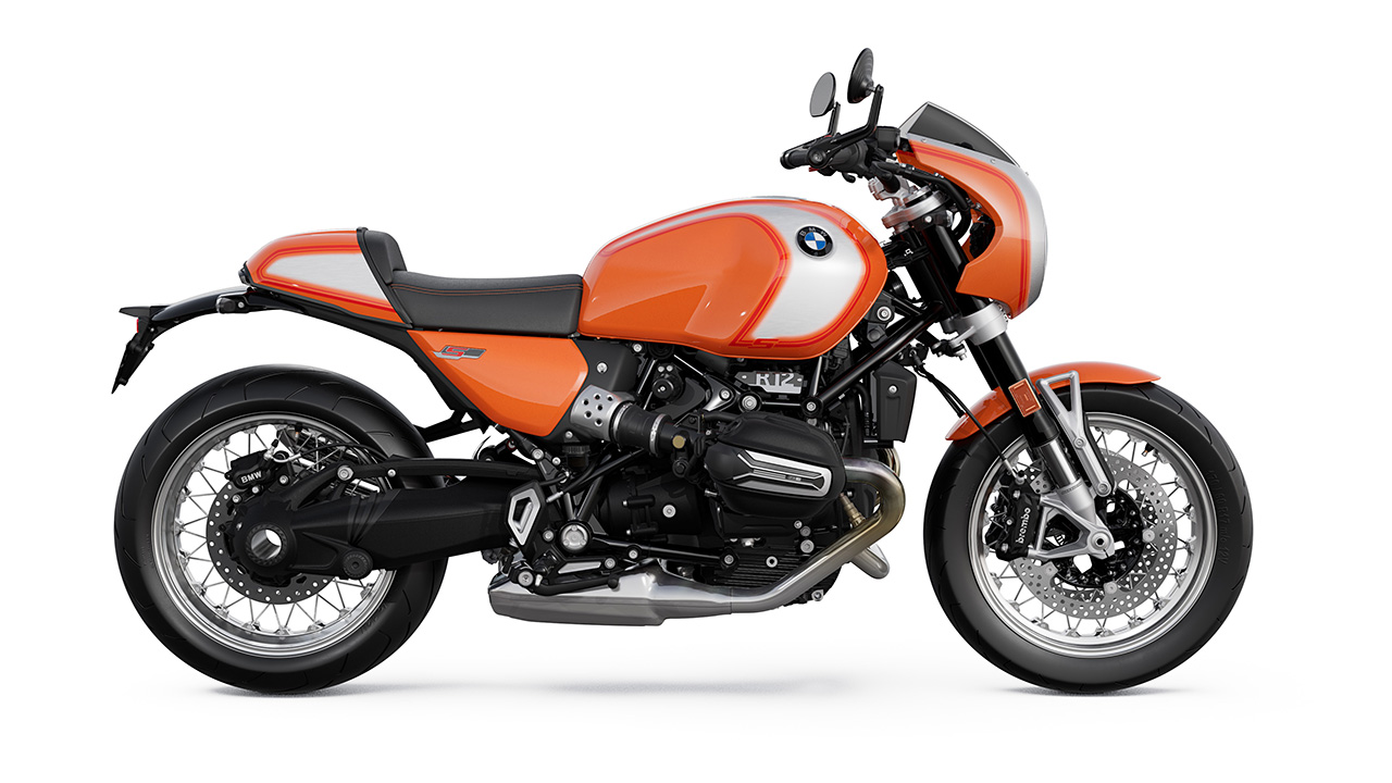 Vue avant de la BMW R 12 S