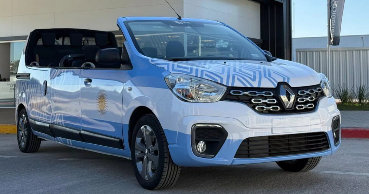 Кабріолет-салон Renault з чотирма рядами сидінь