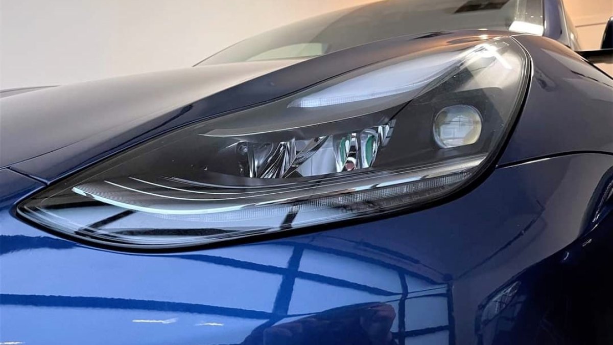 Tesla Matrix headlight