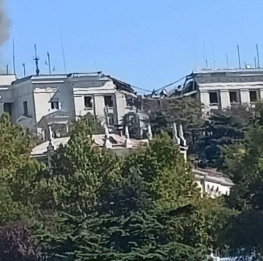 Des missiles ukrainiens détruisent le quartier général de la flotte russe de la mer Noire en Crimée-2