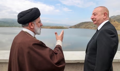 Iranian president's helicopter crashes: no word on Ebrahim Raisi and his companions for more than seven hours-2