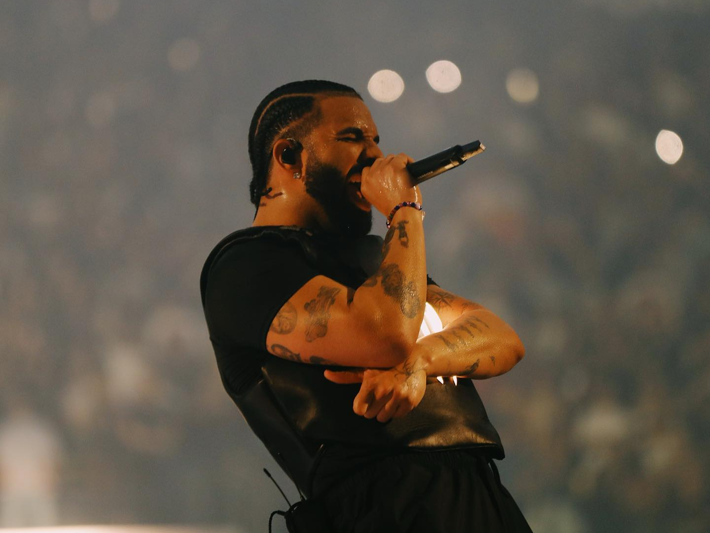 Drake confused the artificial intelligence debate in "Push Ups" with a deep fakeout