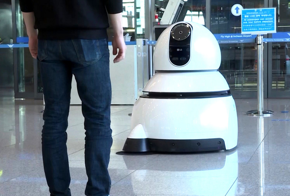 Airport Cleaning Robot 02.jpg