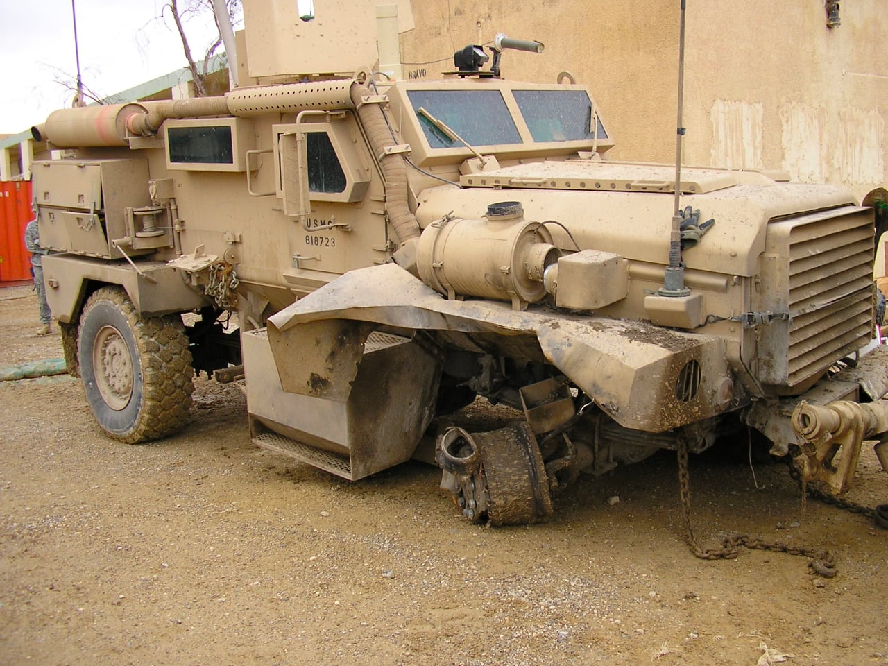 Великобритания планирует передать Украине бронемашины Mastiff и Jackal, разбираемся для чего они предназначены (видео)-2