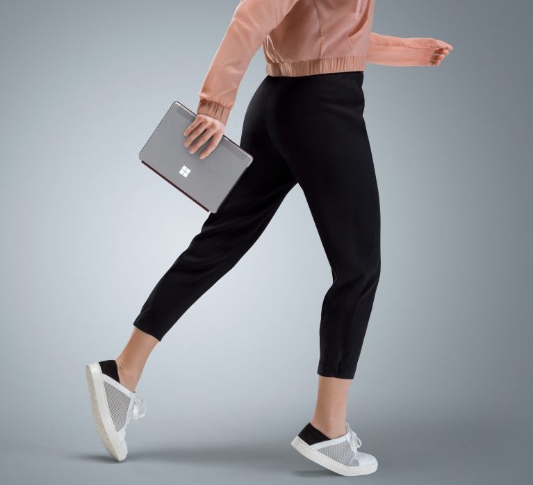 Microsoft Surface Go.jpg