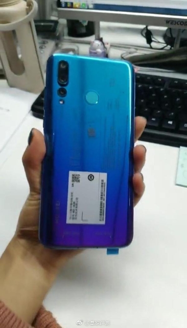 Nova-4-new-photos-leaked-2.jpg