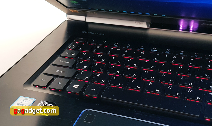 acer-aspire-v17-nitro-black-edition-17.jpg
