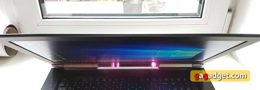 acer-aspire-v17-nitro-black-edition-19.jpg