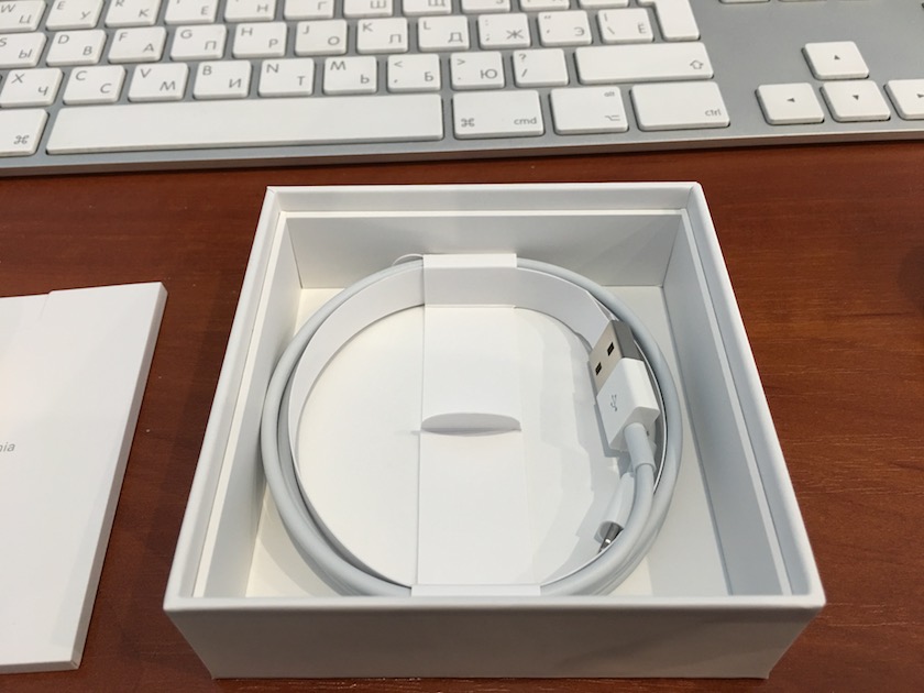 airpods_review1.jpg