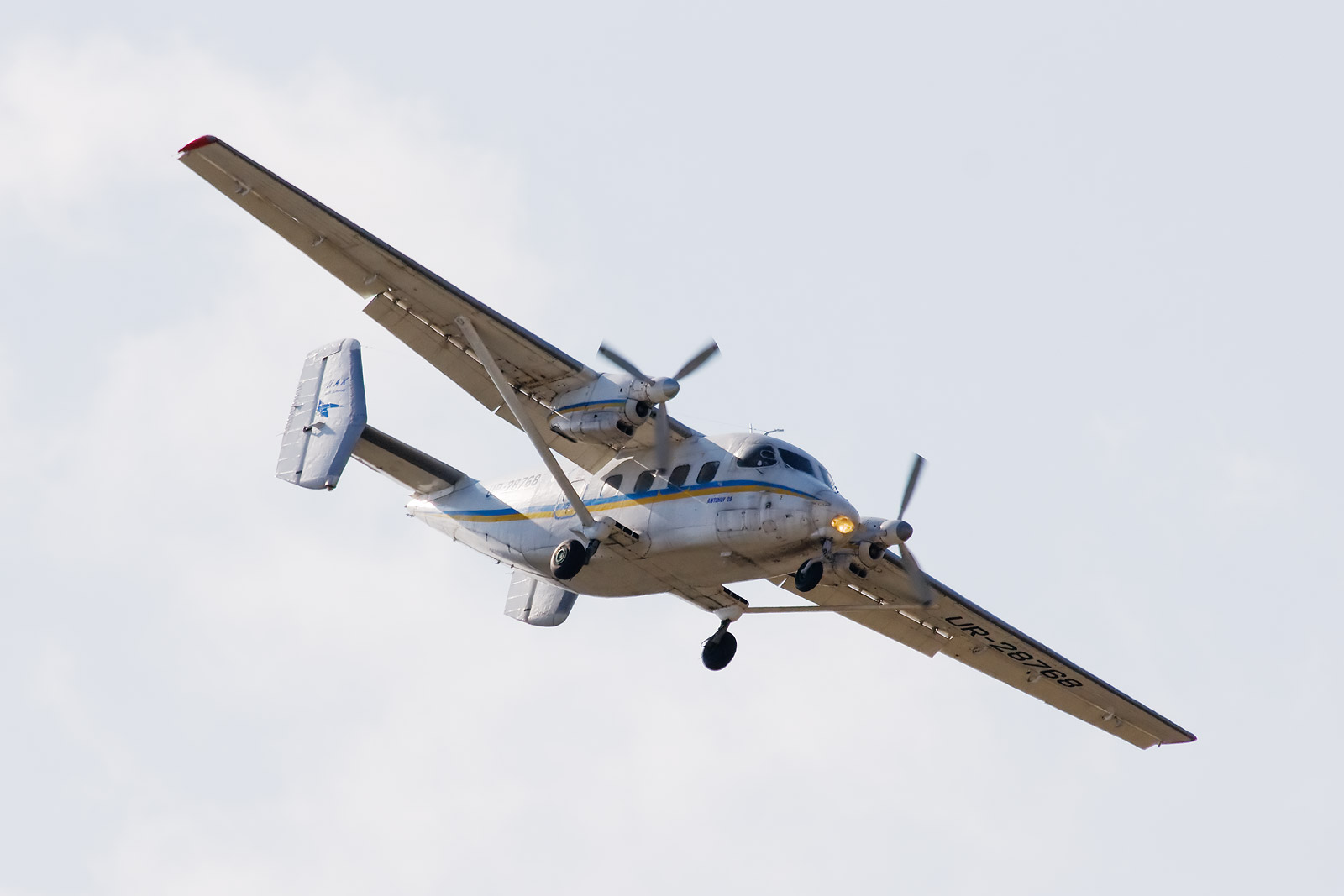 Літак Ан-28. Ілюстрація з Вікіпедії