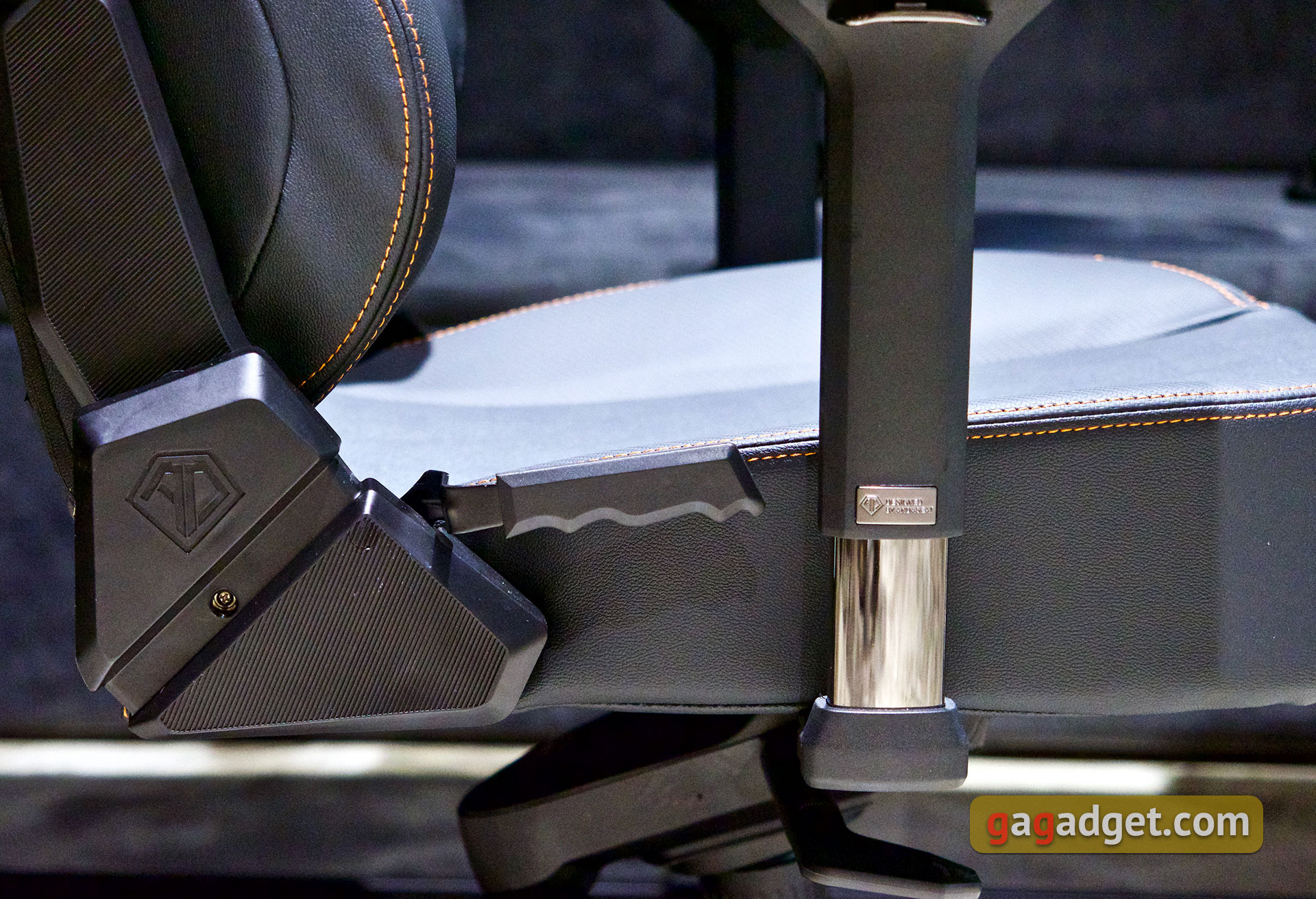 Throne for Gaming: Anda Seat Kaiser 3 XL Review-27