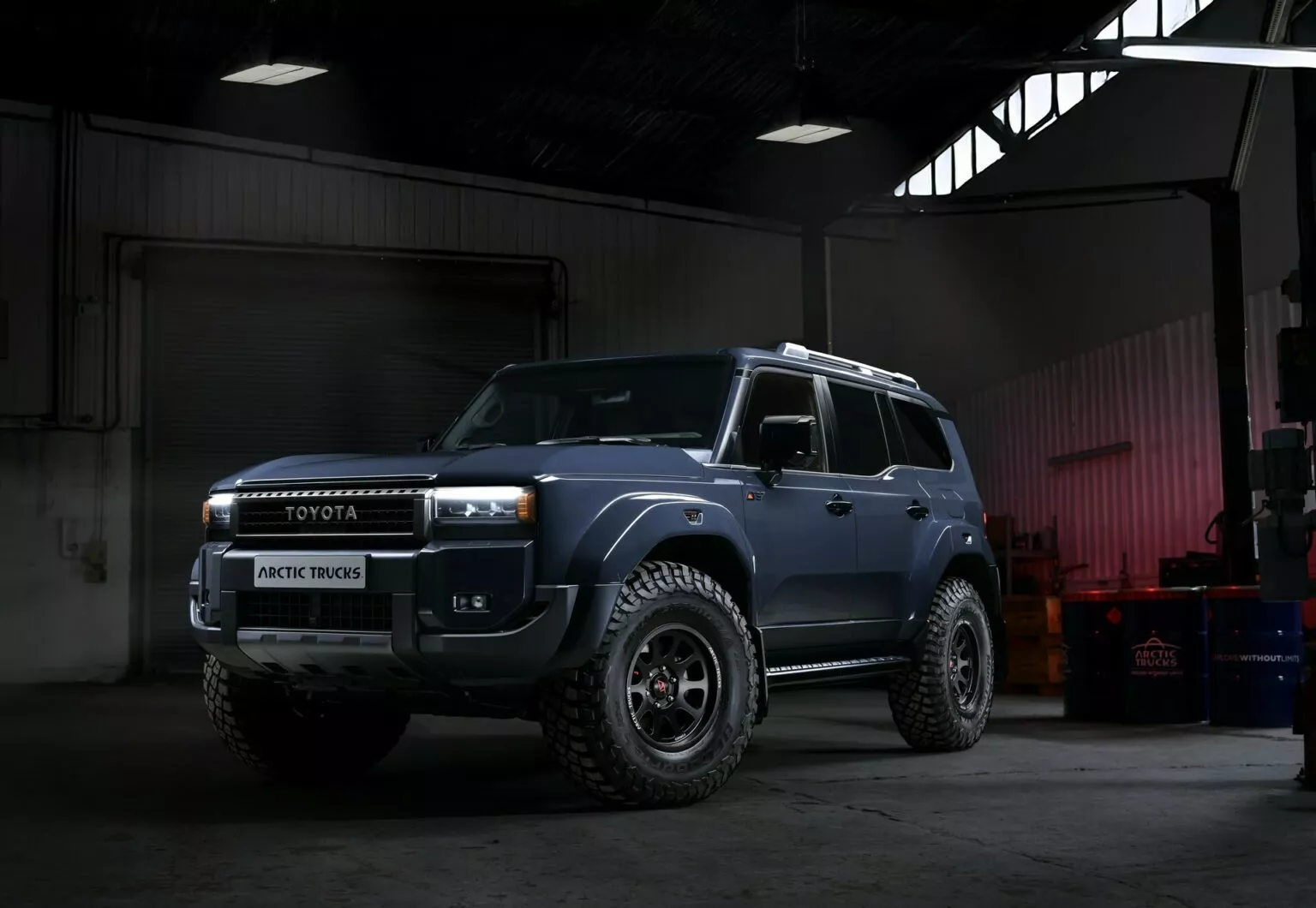 Toyota Land Cruiser 250 AT37 с увеличенным клиренсом