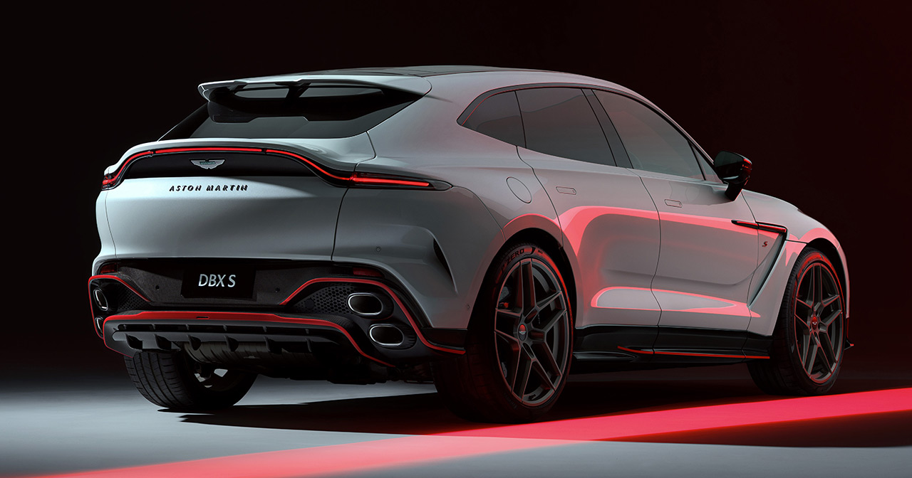 Aston Martin DBX S - вид бічної частини