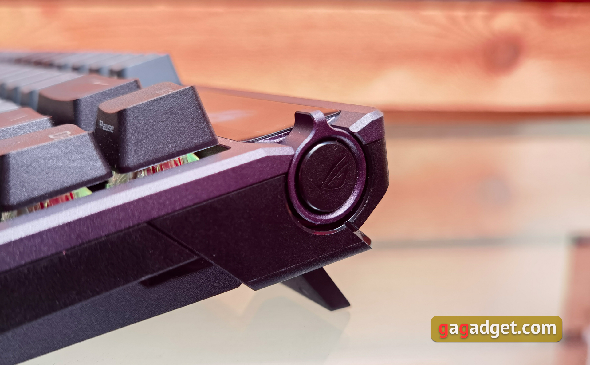 Обзор ASUS ROG Azoth: бескомпромиссная механическая клавиатура для геймеров, которую вы не ожидали-13