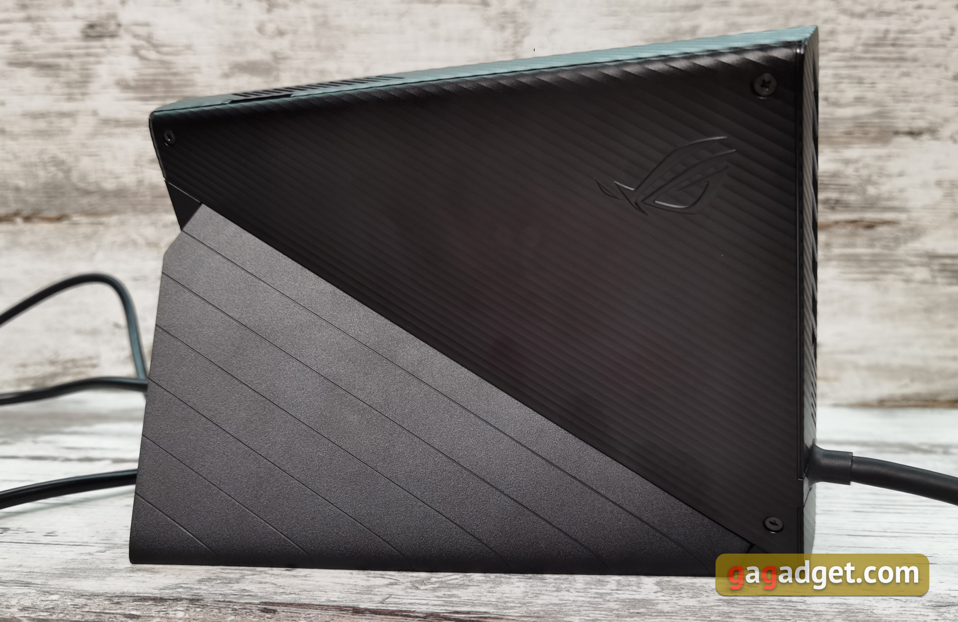 First Impressions: ASUS ROG gaming laptops with AMD processors and RTX 3000 series graphics seen in real!-10